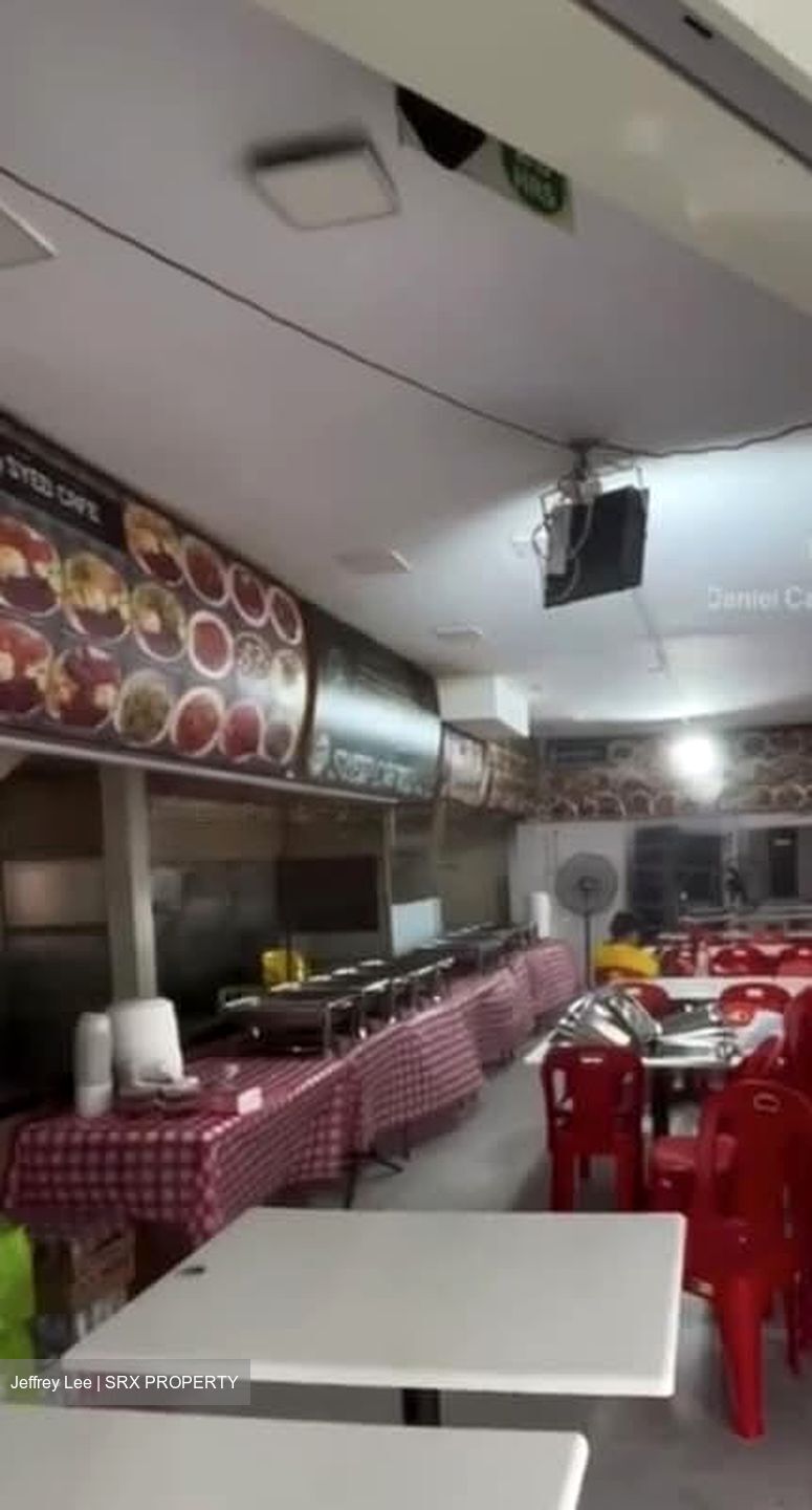 Sembawang Road (D27), Retail #586108331